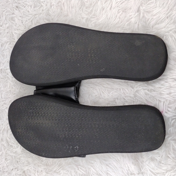 MICHAEL Michael Kors Black Leather Upper Velcro Strap Slide Flip Flop Sandals - Picture 7 of 13
